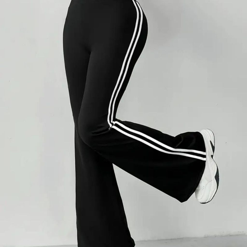Calça Flare Bailarina com Listras Laterais
